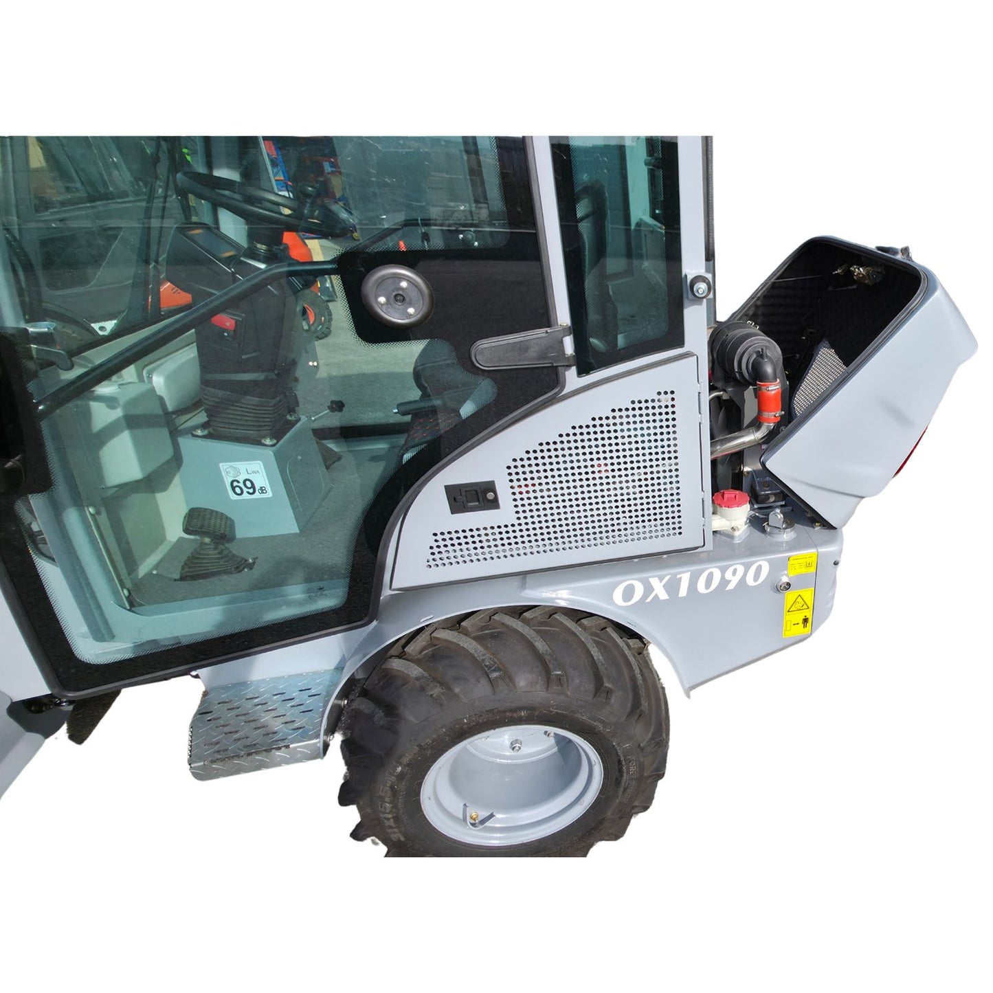 AGROX OX1090 Hoflader – 18,2 kW Kubota-Motor, 1200 kg Nutzlast, Komfortkabine, Euro-Aufnahme & Joysticksteuerung, Allrad 4x4