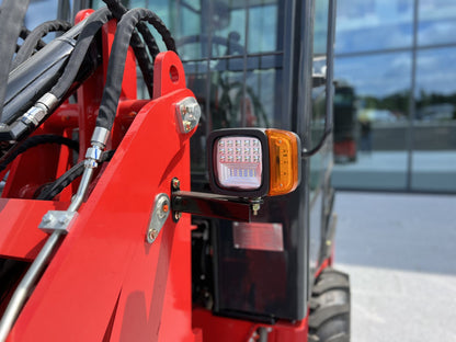 Kubota hydraulic yard loader with spacious cab - agricultura | GGM Tools