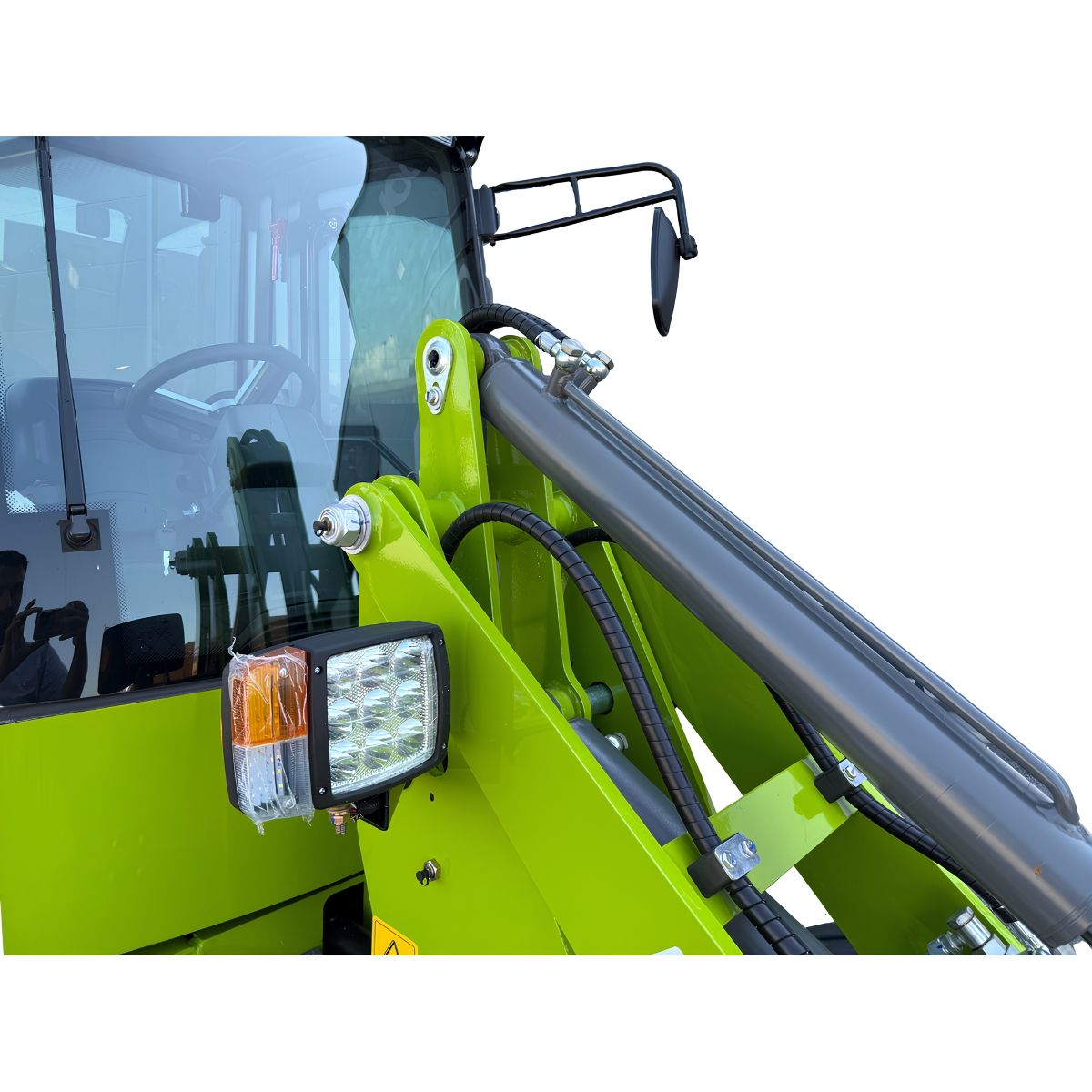 AGROX Kubota Diesel Hoflader 1.9 T - OX1060 mit Kabine 25 PS - Hubkraft 600 kg | Knicklenkung, Komfortkabine mit Heizung
