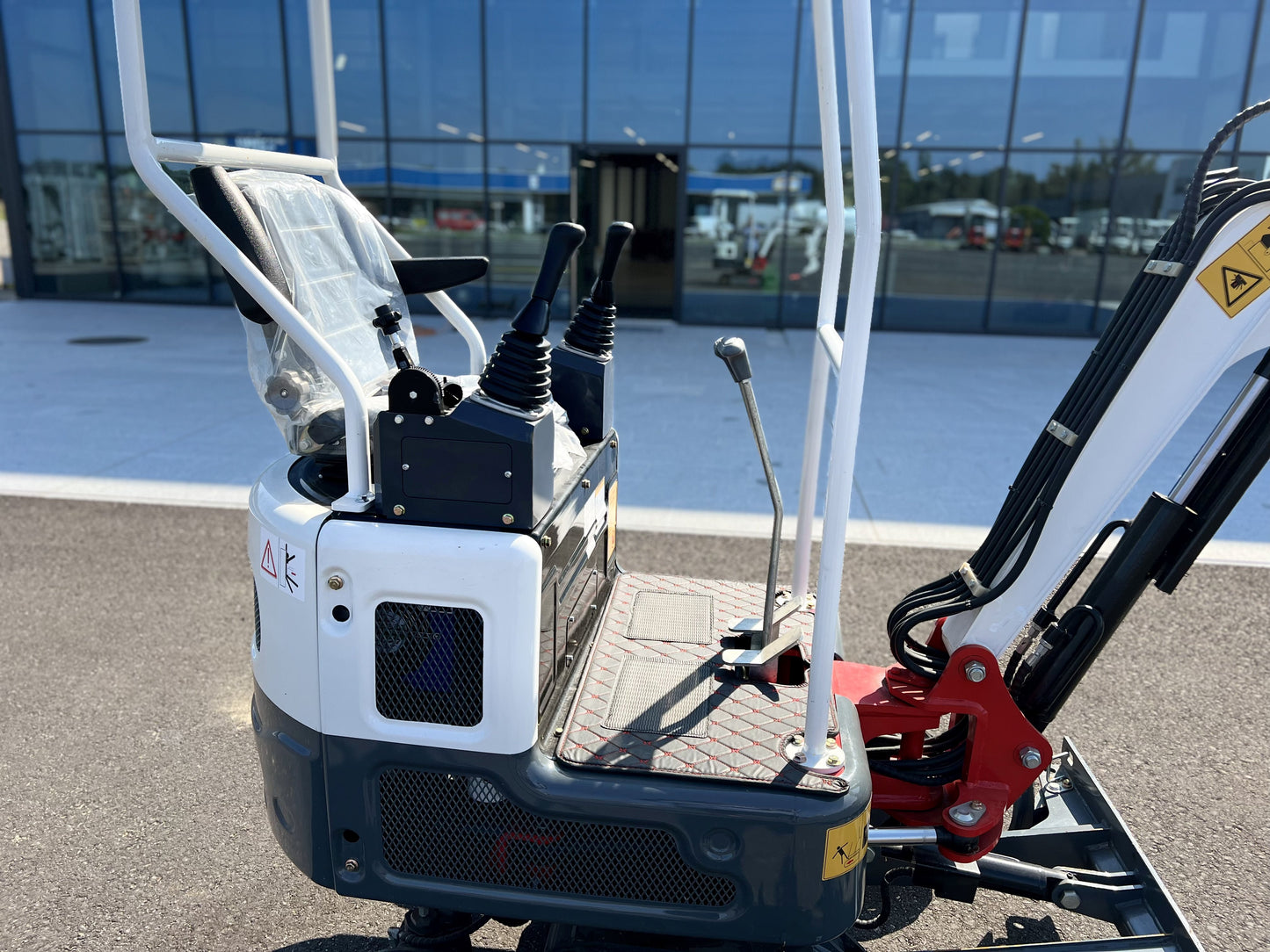 STARK ST13 Pro. Mini excavator diesel 12 HP - swivel arm - a | GGM Tools