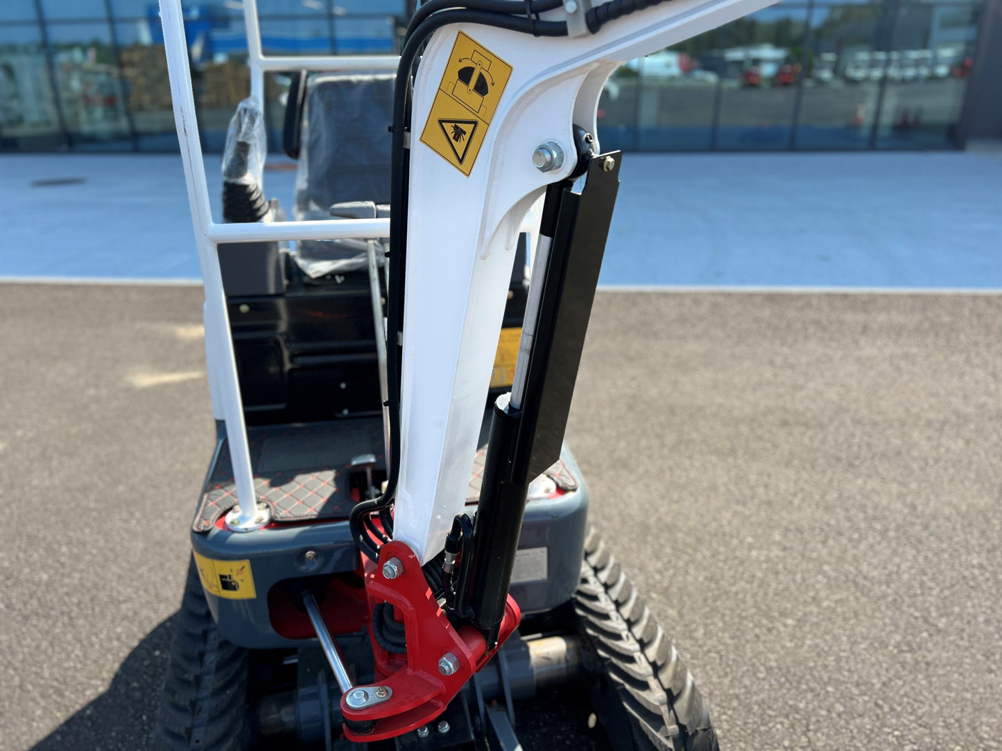 STARK ST13 Pro. Mini excavator diesel 12 HP - swivel arm - a | GGM Tools