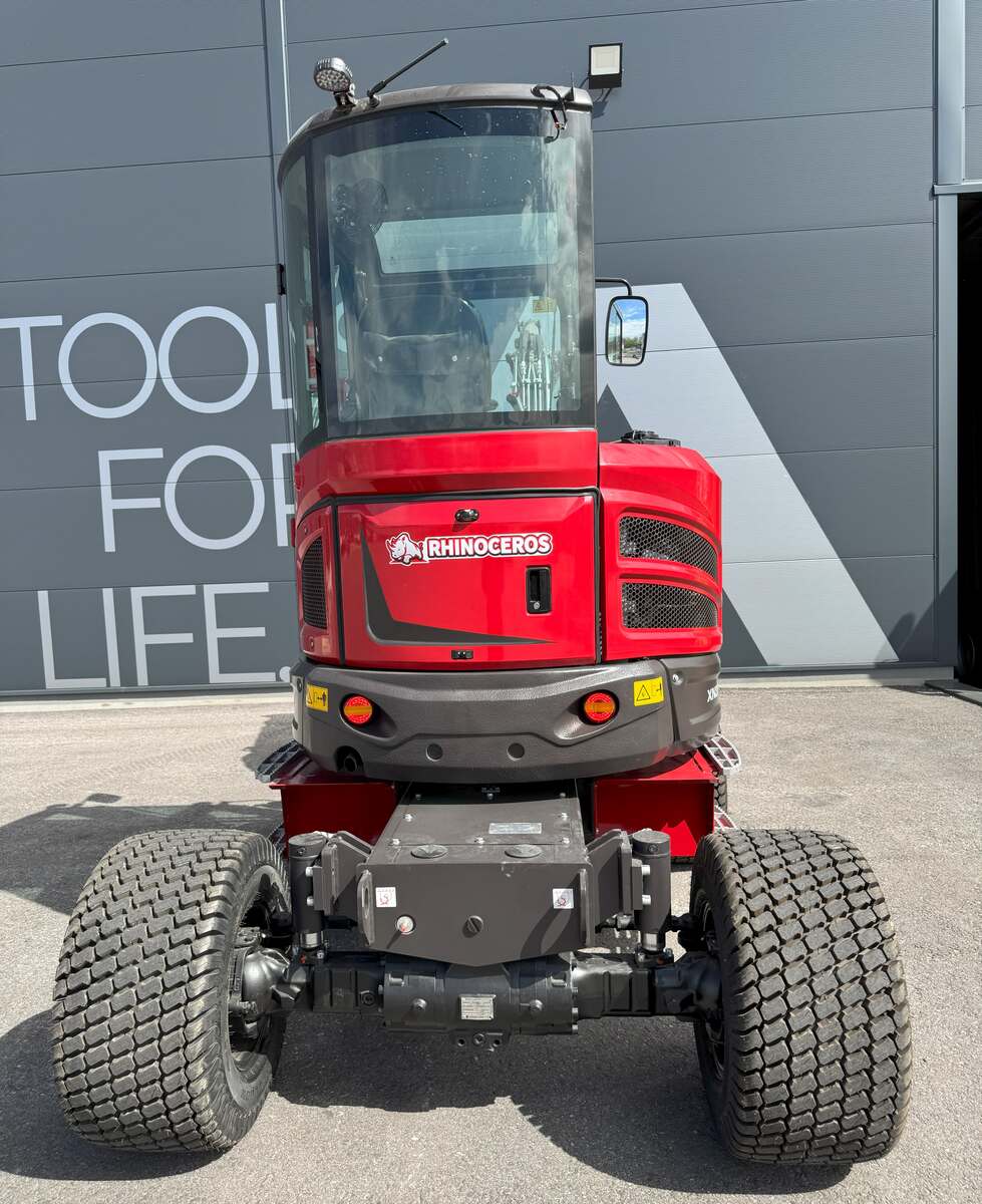 Wheel excavator 4100 kg - XN35LPRO Rhinoceros 3 cylinder Kub | GGM Tools