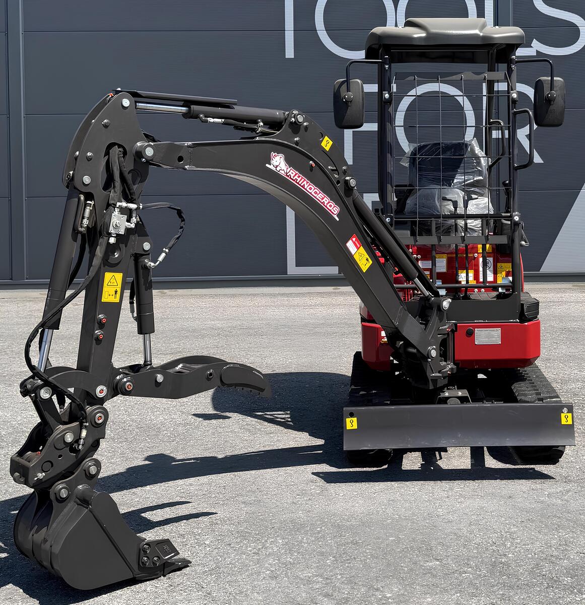 Rhinoceros XN18L diesel mini excavator - Kubota engine 16 HP | GGM Tools