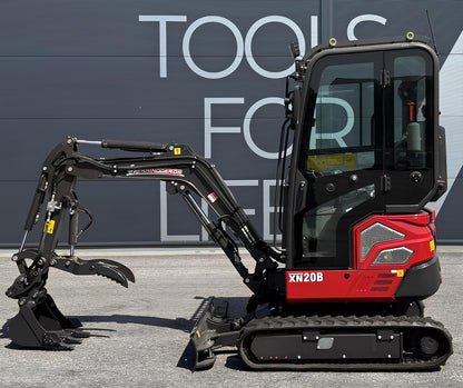 Rhinoceros XN20B diesel mini excavator with cab and adjustab | GGM Tools